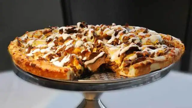 The LaBezt Donair Pizza - a feast for the senses The LaBezt Donair Pizza - a feast for the senses